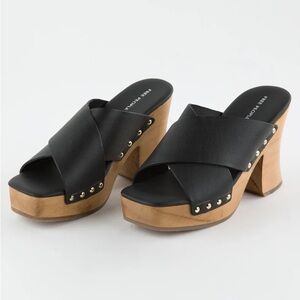 Free People Mallory Black Platform Sandals- wooden heel/clog style, size 11 NWT